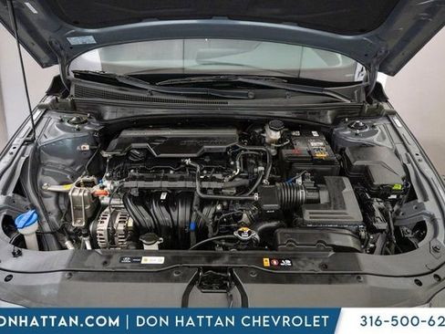 Used 2024 Hyundai Elantra SEL image 43