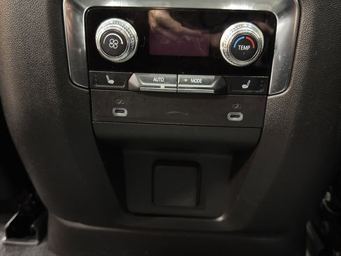 Certified 2024 GMC Yukon Denali image 16