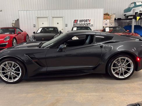 Used 2019 Chevrolet Corvette Grand Sport RWD image 16
