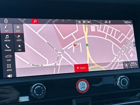 Used 2024 Porsche Macan image 19