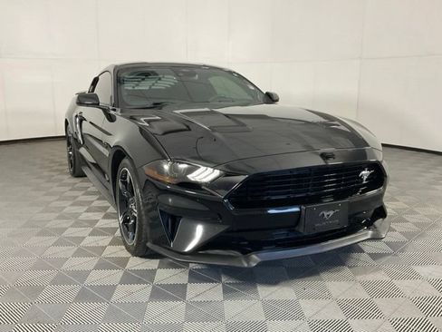 Used 2021 Ford Mustang GT Premium w/ Equipment Group 401A RWD image 3