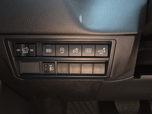 Certified 2025 Toyota Tundra Limited AWD/4WD image 19