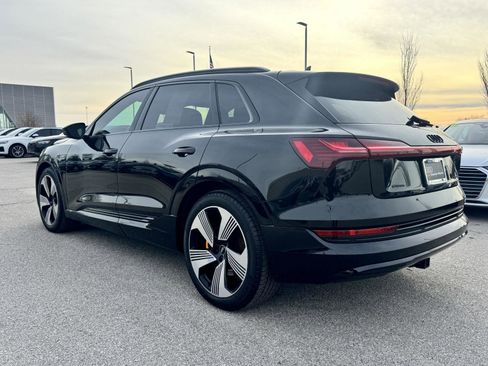 Certified 2022 Audi e-tron Premium Plus image 7
