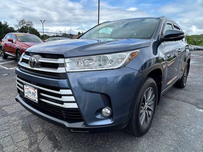 Used 2017 Toyota Highlander XLE