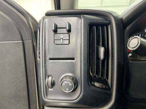 Used 2016 Chevrolet Silverado 2500 W/T w/ Snow Plow Prep Package AWD/4WD image 17