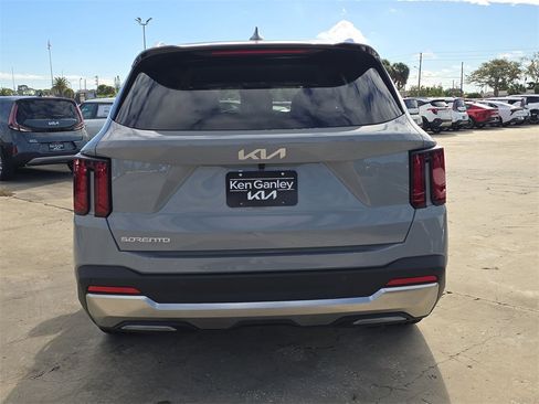New 2026 Kia Sorento EX image 7