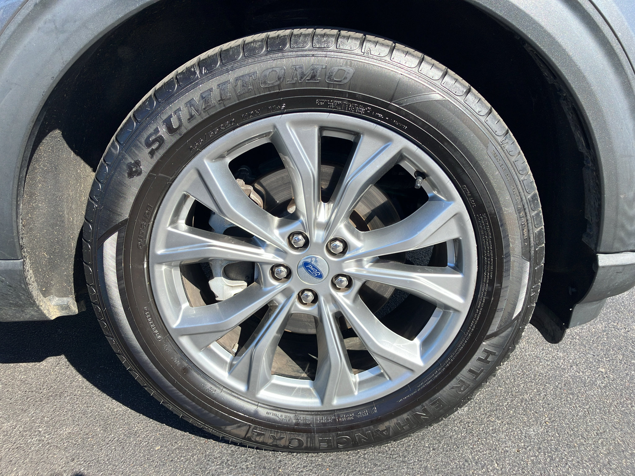 Used 2021 Ford Explorer Limited w/ Equipment Group 301A RWD image 10