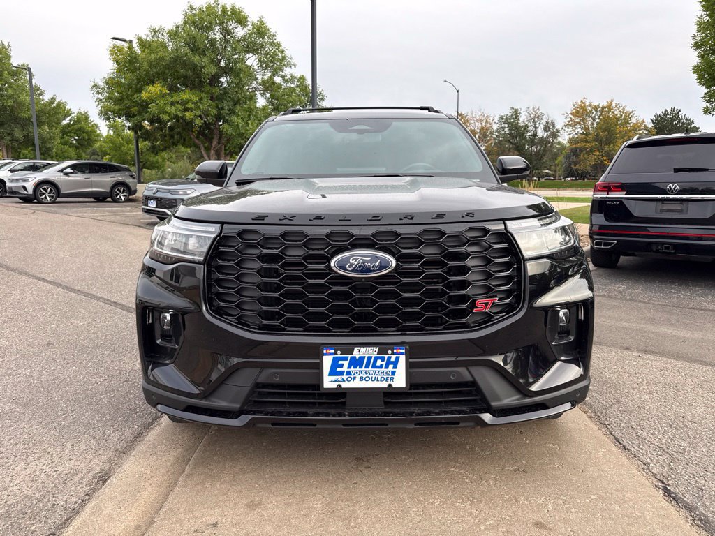 Used 2025 Ford Explorer ST AWD/4WD image 8