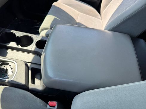 Used 2019 Toyota Sequoia SR5 AWD/4WD image 27