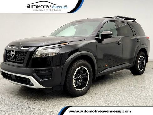 Used 2025 Nissan Pathfinder Rock Creek AWD/4WD image 1