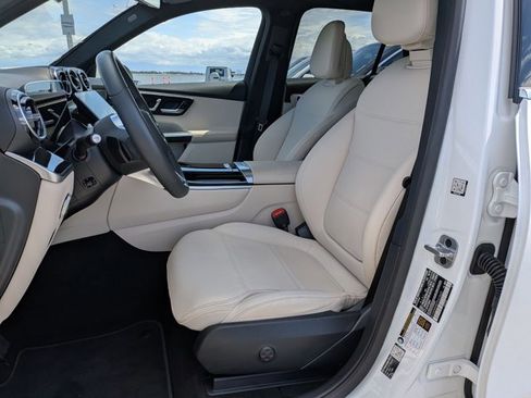 Used 2026 Mercedes-Benz GLC 300 4MATIC image 16