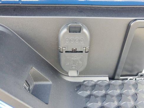 New 2026 GMC Canyon Elevation image 6