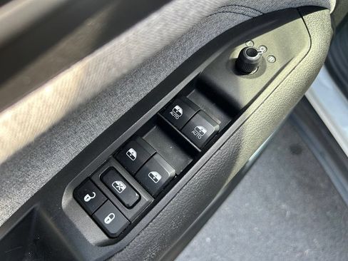 Used 2024 Jeep Compass Latitude AWD/4WD image 14