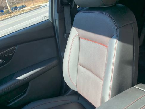 Used 2019 Chevrolet Blazer RS w/ Sun and Wheels Package image 21