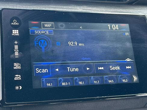 Used 2018 Honda Clarity Touring image 23