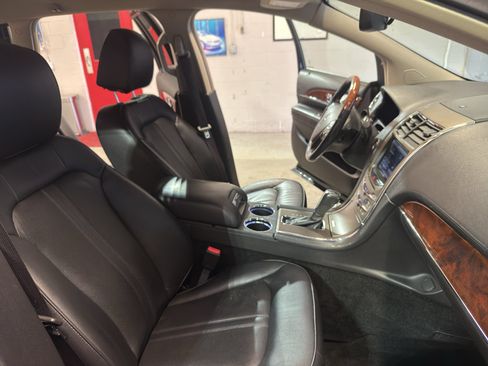 Used 2013 Lincoln MKX AWD image 22