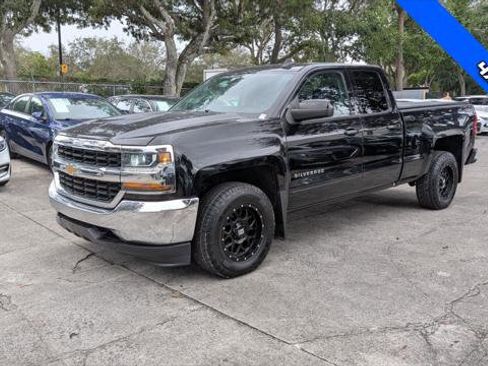 Used 2018 Chevrolet Silverado 1500 LT image 2