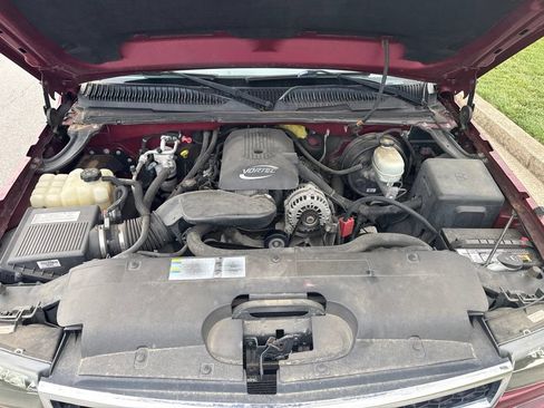 Used 2007 Chevrolet Silverado 1500 LT w/ Crew Cab Value Package RWD image 12