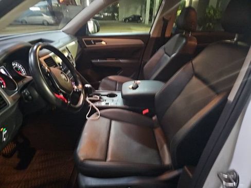 Used 2019 Volkswagen Atlas SE FWD image 13