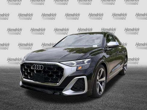 Used 2024 Audi SQ8 Prestige w/ Prestige Package image 6