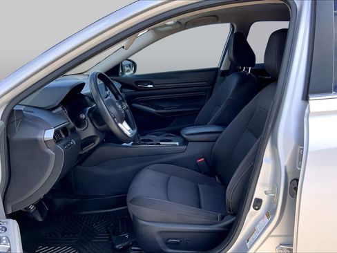 Used 2020 Nissan Altima 2.5 S FWD image 8