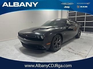 Used 2017 Dodge Challenger R/T RWD video 1