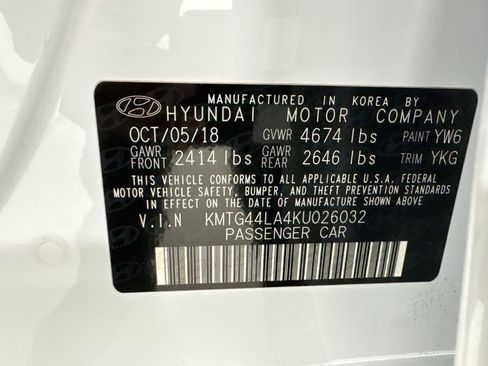 Used 2019 Genesis G70 2.0T Advanced w/ Sport Package image 19