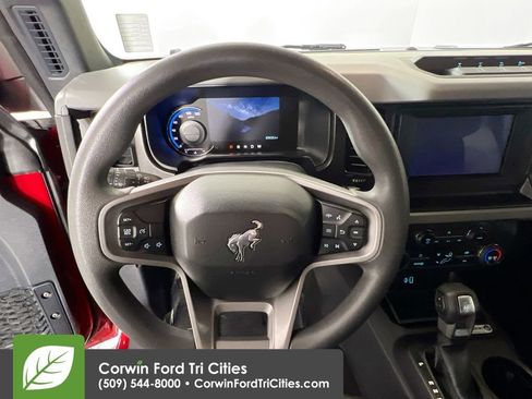 Used 2021 Ford Bronco Base w/ Sasquatch Package image 8