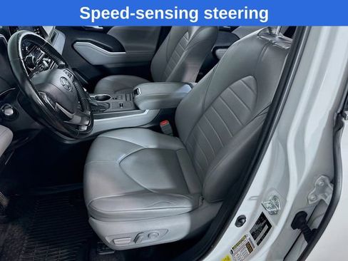 Used 2022 Toyota Highlander XLE image 20