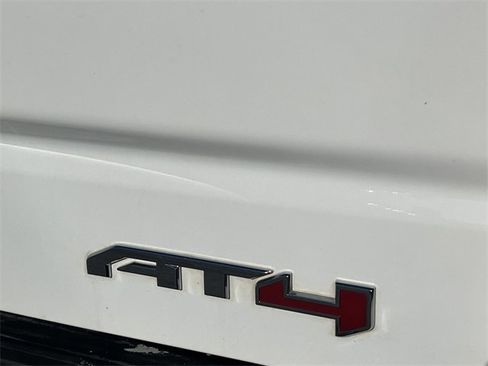 Used 2022 GMC Sierra 1500 AT4 w/ Technology Package image 25