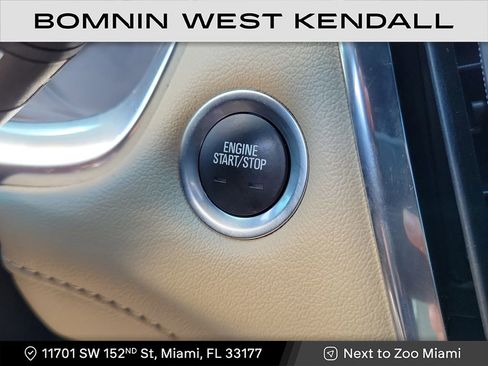 Used 2023 Chevrolet Traverse LS image 16