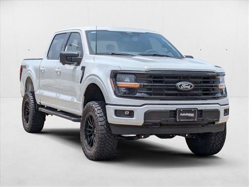 New 2025 Ford F150 XLT w/ Equipment Group 302A MID image 8