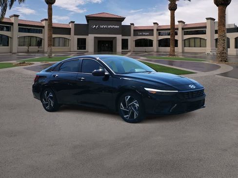 Certified 2025 Hyundai Elantra Sport image 2