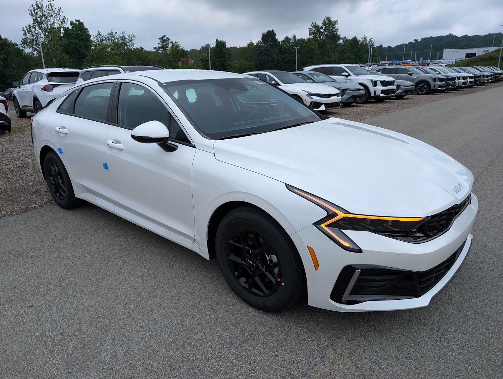 New 2026 Kia K5 LXS FWD image 3