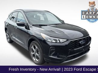 Used 2023 Ford Escape ST-Line w/ Tech Pack #1 video 1