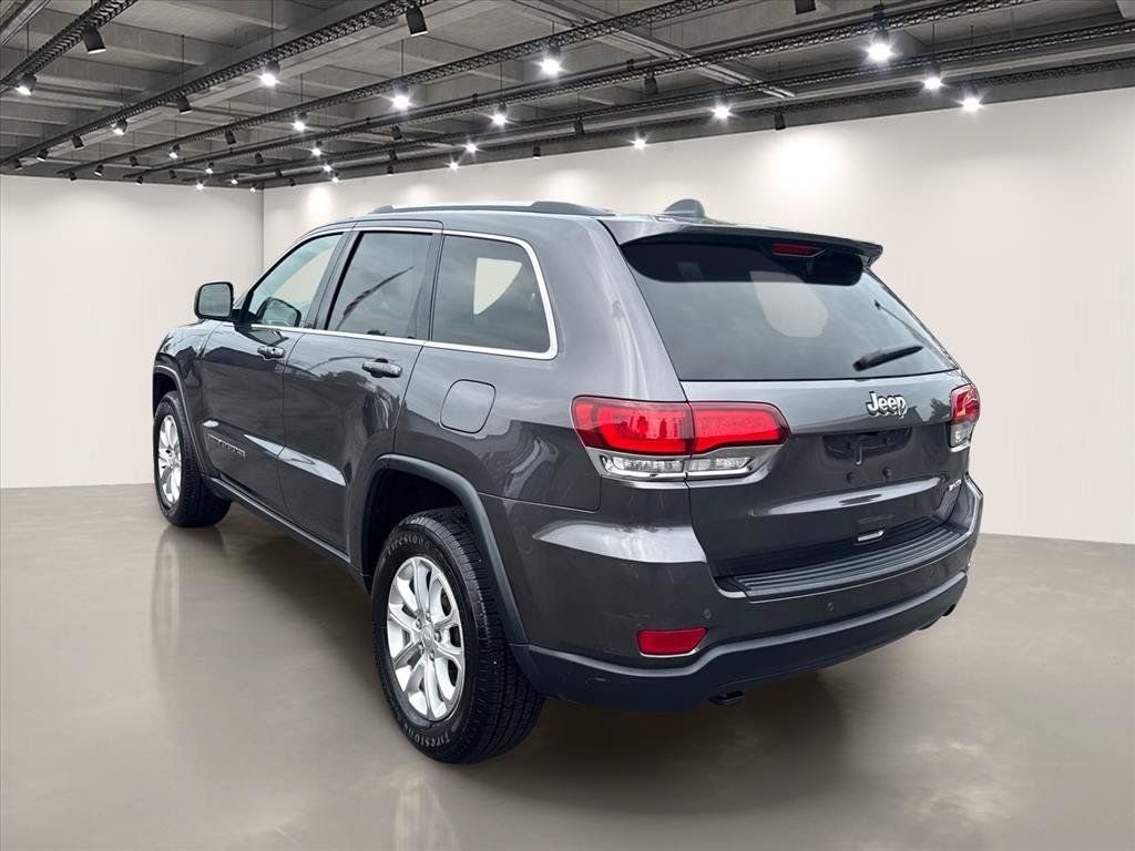 Used 2021 Jeep Grand Cherokee Laredo AWD/4WD image 5
