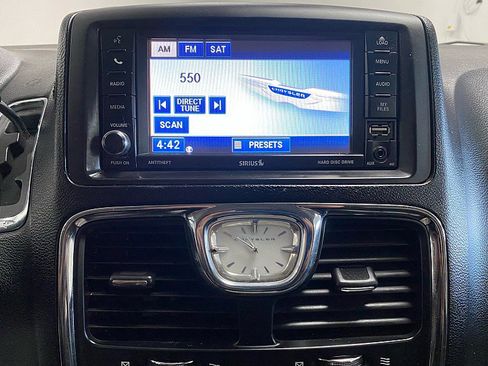 Used 2012 Chrysler Town & Country Touring w/ Entertainment Group #1 image 19