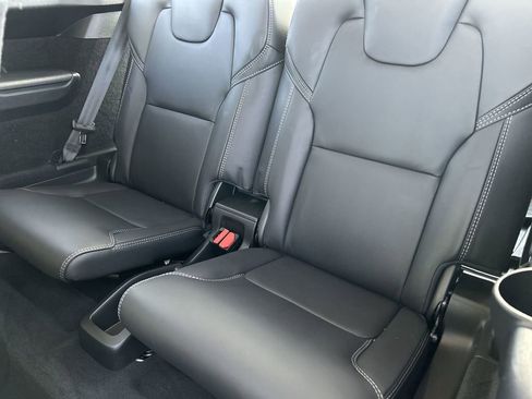 Used 2023 Volvo XC90 B6 Ultimate w/ Protection Package Premier AWD/4WD image 36