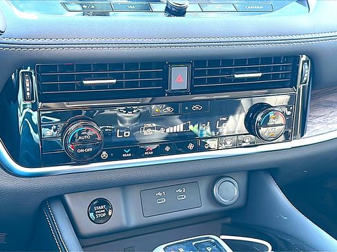 New 2026 Nissan Rogue Platinum w/ Platinum Premium Package image 23