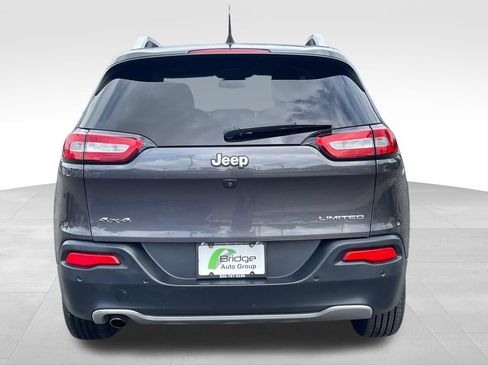 Used 2018 Jeep Cherokee Limited AWD/4WD image 7