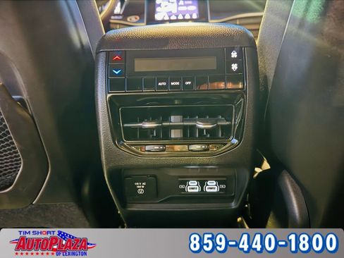 Used 2022 Jeep Grand Cherokee L Laredo w/ Luxury Tech Group I image 37