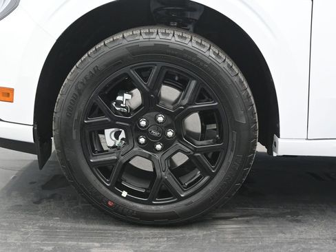 New 2025 Ford Maverick Lobo image 20