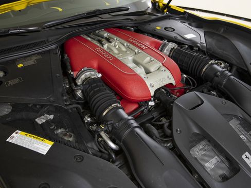 Certified 2019 Ferrari 812 Superfast RWD image 29
