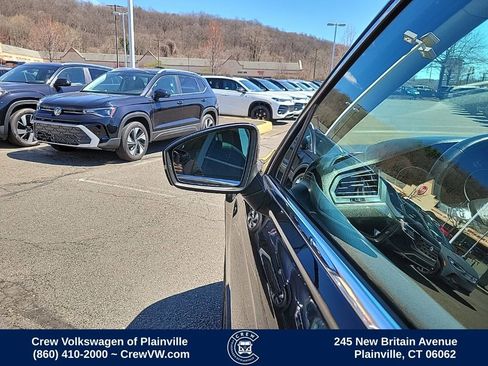 Used 2018 Volkswagen Tiguan SE w/ Panoramic Sunroof Package AWD/4WD image 26
