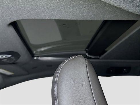 New 2026 Chrysler Pacifica Limited w/ S Appearance Package image 18