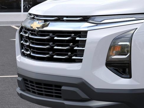 New 2026 Chevrolet Equinox LT w/ Safety and Technology Package FWD image 13