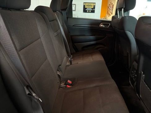 Used 2014 Jeep Grand Cherokee Laredo w/ Quick Order Package 23E AWD/4WD image 27