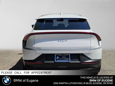 Used 2024 Kia EV6 Light AWD/4WD image 4