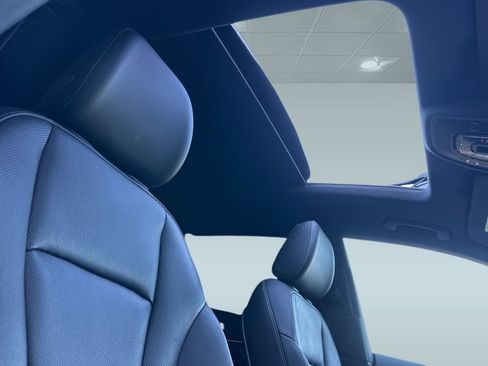 Used 2023 Audi Q8 Prestige w/ Prestige Package image 25