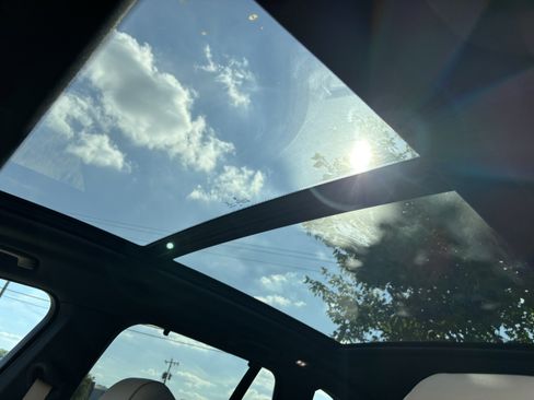 Used 2019 BMW X5 xDrive40i w/ Executive Package image 28